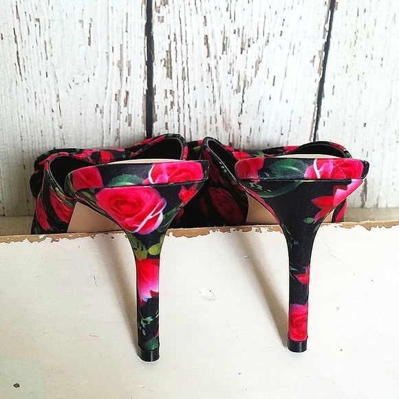 NM Bow-Top Floral Dress Mule Heels - Picture 4 of 4